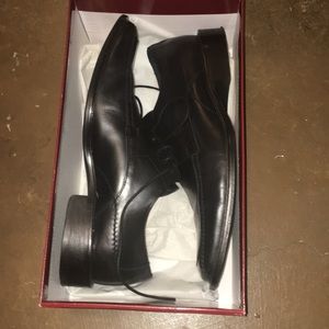 Gordon Rush Men’s Black Leather dress shoes